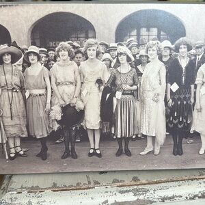 Vintage Gathering Wall Hanging